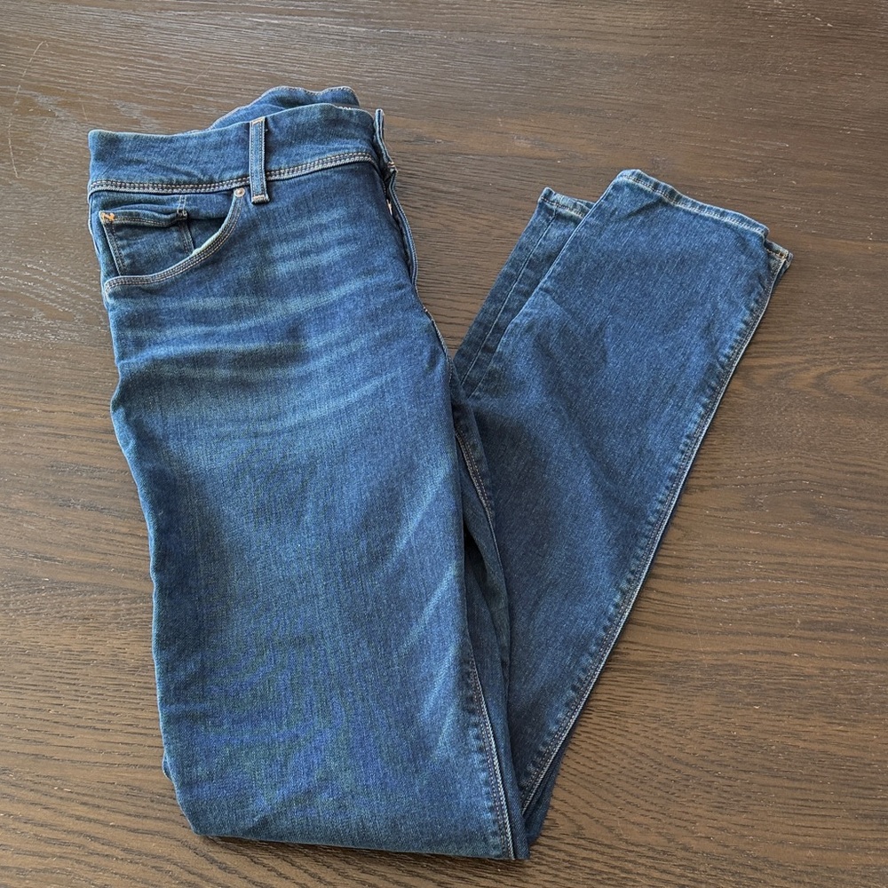 Hudson Jeans women’s Straight Fit in Deep Blue